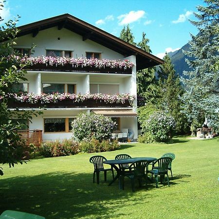 Gaestehaus Ahornblick Mayrhofen Buitenkant foto