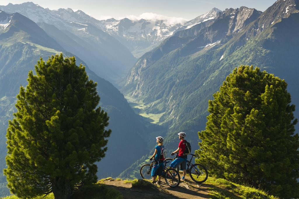 Gaestehaus Ahornblick Mayrhofen Buitenkant foto